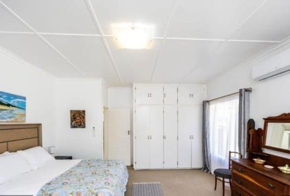 3 Bedroom Property for Sale in Beacon Bay Eastern Cape